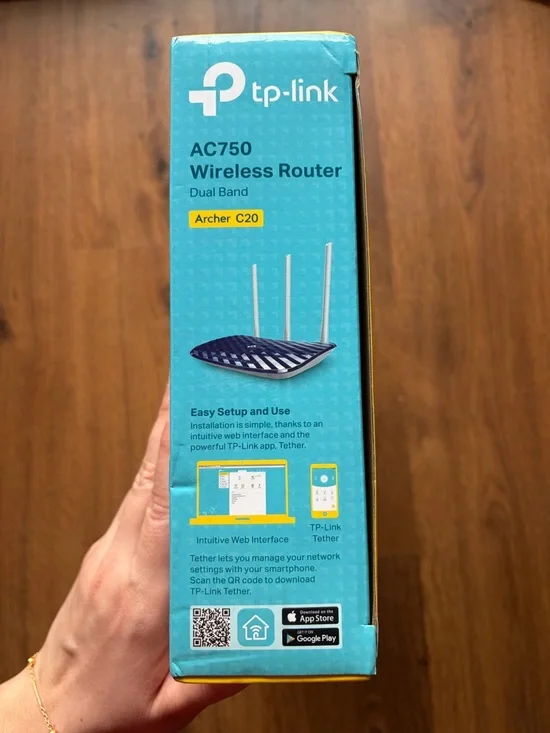 TP-Link AC750 Wireless Router Dual Band - Teal Box with Blue Router - Picture 5 of 8